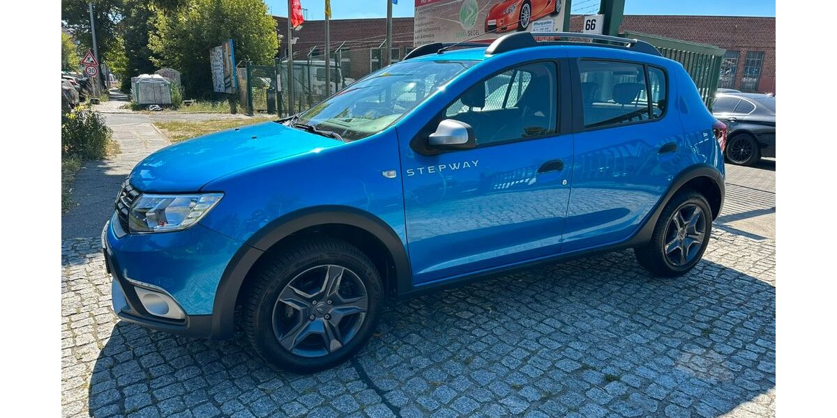 Dacia Sandero 49.500 km 10.950 &euro; Berlin-Spandau 13585
