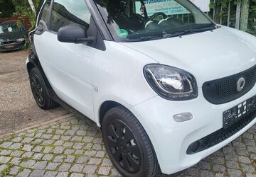 Smart ForTwo 94.154 km 8.799 &euro; Berlin 13435