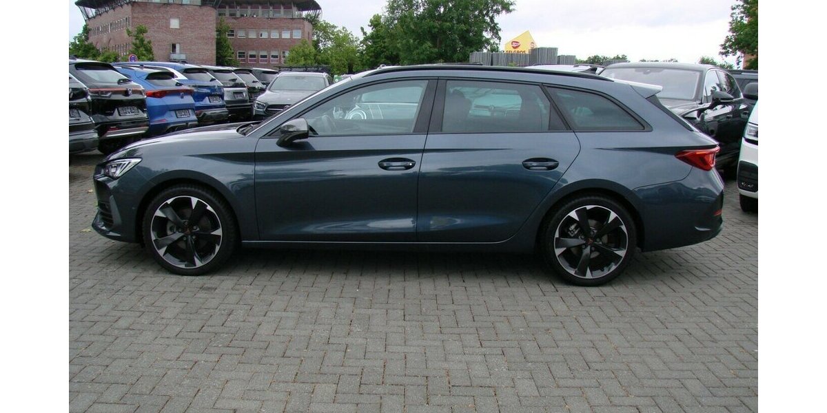 Cupra Leon ST eTSi ACC Panorama Vision Plus LED Beats 5.999 km 26.980 &euro; Falkensee 14612
