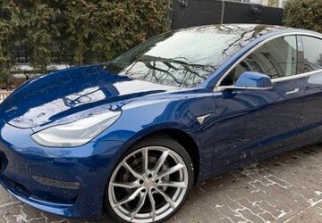 Tesla Model 3 85.442 km 19.950 &euro; Berlin 13407