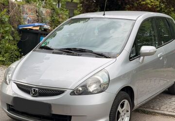 Honda Jazz 107.000 km 3.999 &euro; Berlin 12109