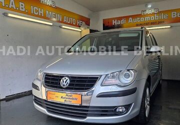 VW Touran 142.285 km 7.399 &euro; Berlin 12347