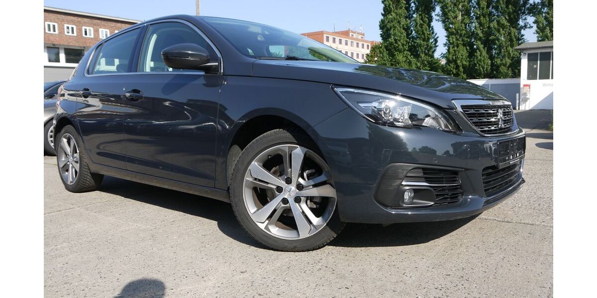 Peugeot 308 49.000 km 12.999 &euro; Berlin 12439