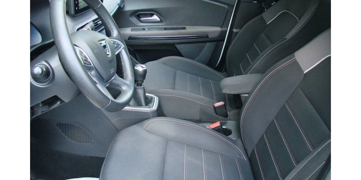 Dacia Jogger 1.0TCe 110 Extreme+ LED Tempomat Totwinkel 19.006 km 15.980 &euro; Falkensee 14612