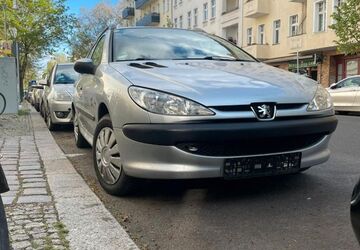 Peugeot 206 127.000 km 650 &euro; Berlin 13359