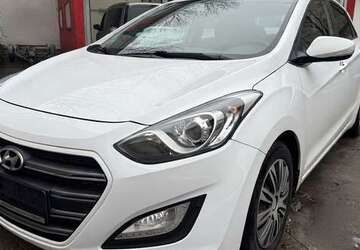 Hyundai i30 108.062 km 10.400 &euro; Berlin 10247