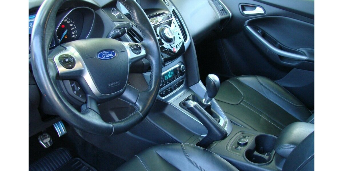 Ford Focus Turnier 1.0L EcoBoost Titanium Bi-Xenon Lede 140.121 km 3.980 &euro; Falkensee 14612