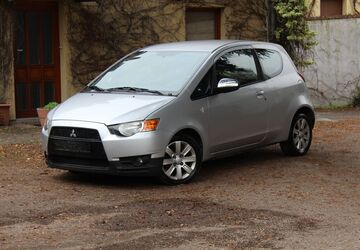 Mitsubishi Colt 163.000 km 2.599 &euro; Berlin 10317