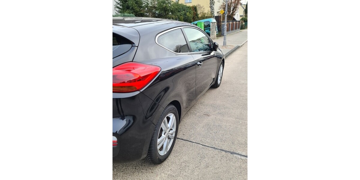Kia Pro CeeD 77.580 km 9.999 &euro; Berlin 10178