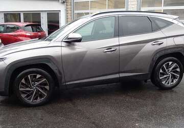 Hyundai TUCSON 37.000 km 21.990 &euro; Berlin 12203