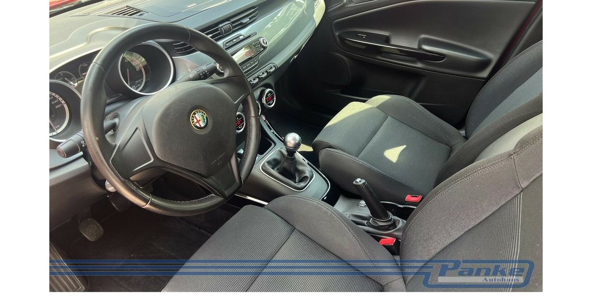 Alfa Romeo Giulietta 1.4 TB 16V Turismo*PDC*2Hand*LED*Tempo 125.000 km 6.480 &euro; Berlin 13187
