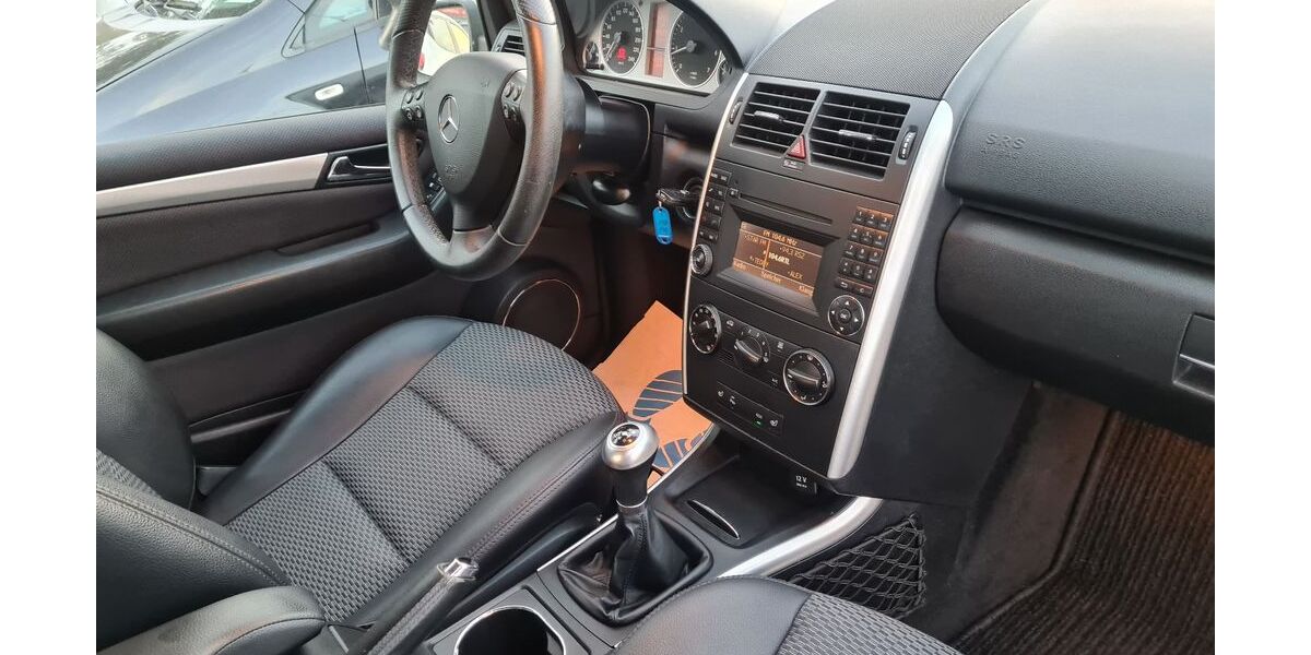 Mercedes-Benz A 160 143.000 km 4.999 &euro; Berlin 13127