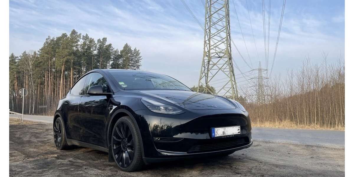 Tesla Model Y 72.000 km 43.000 &euro; Berlin, Stadt 14059