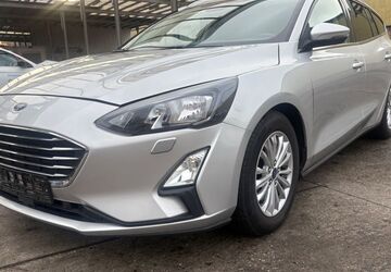 Ford Focus 40.000 km 16.482 &euro; Berlin 12099