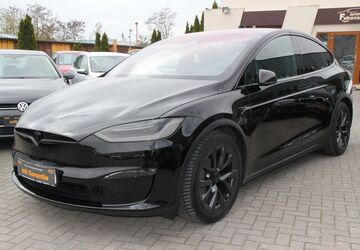 Tesla Model X 69.220 km 73.990 &euro; Falkensee 14612