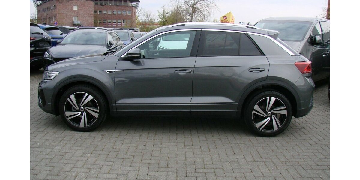 VW T-Roc 1.5TSi R-Line BMT IQ-Light ACC AHK Digital C 11.011 km 28.980 &euro; Falkensee 14612
