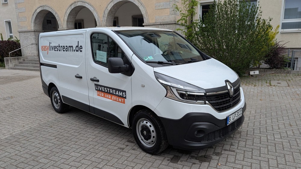 Renault Trafic II Kasten 21.400 km 23.000 &euro; Berlin 10178
