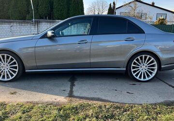 Mercedes-Benz E 300 189.000 km 16.800 &euro; Berlin 12349