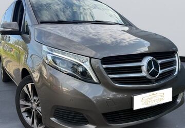 Mercedes-Benz 220 115.165 km 27.900 &euro; Berlin 12277