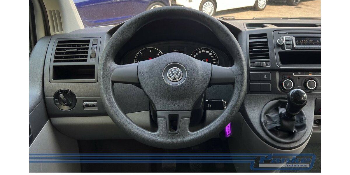 VW T5 Transporter Kombi 1. Hand 8 sitzer 169.000 km 13.990 &euro; Berlin 13187