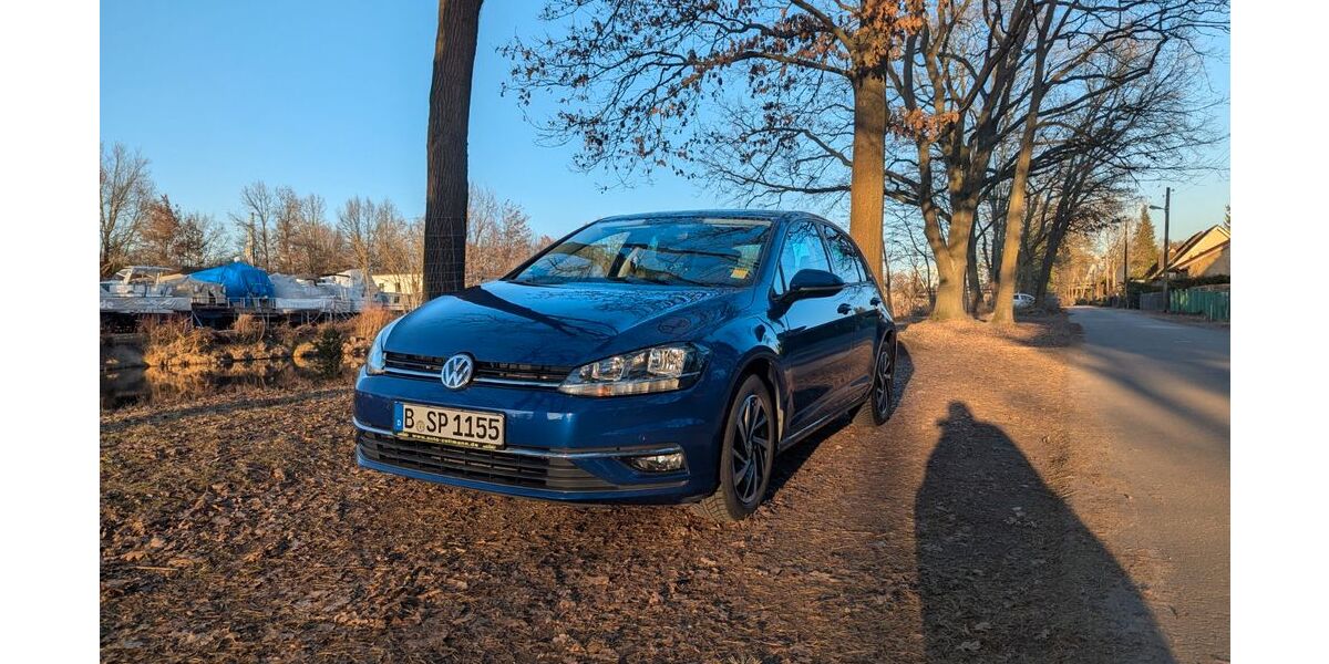 VW Golf 85.425 km 14.700 &euro; Berlin 12489