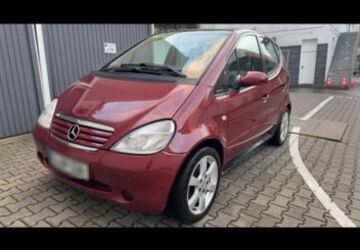 Mercedes-Benz 190 138.000 km 2.100 &euro; Berlin 13347