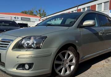 Toyota Avensis 166.550 km 4.900 &euro; Berlin 13127