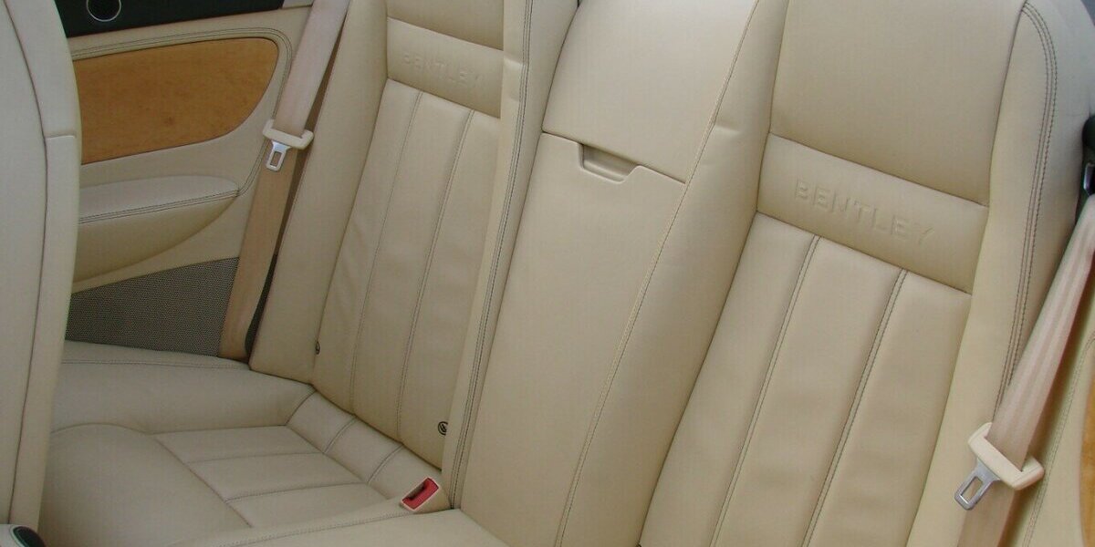 Bentley Continental GTC 6.0 W12 Navi Leder Xenon Windschot 76.559 km 59.980 &euro; Falkensee 14612