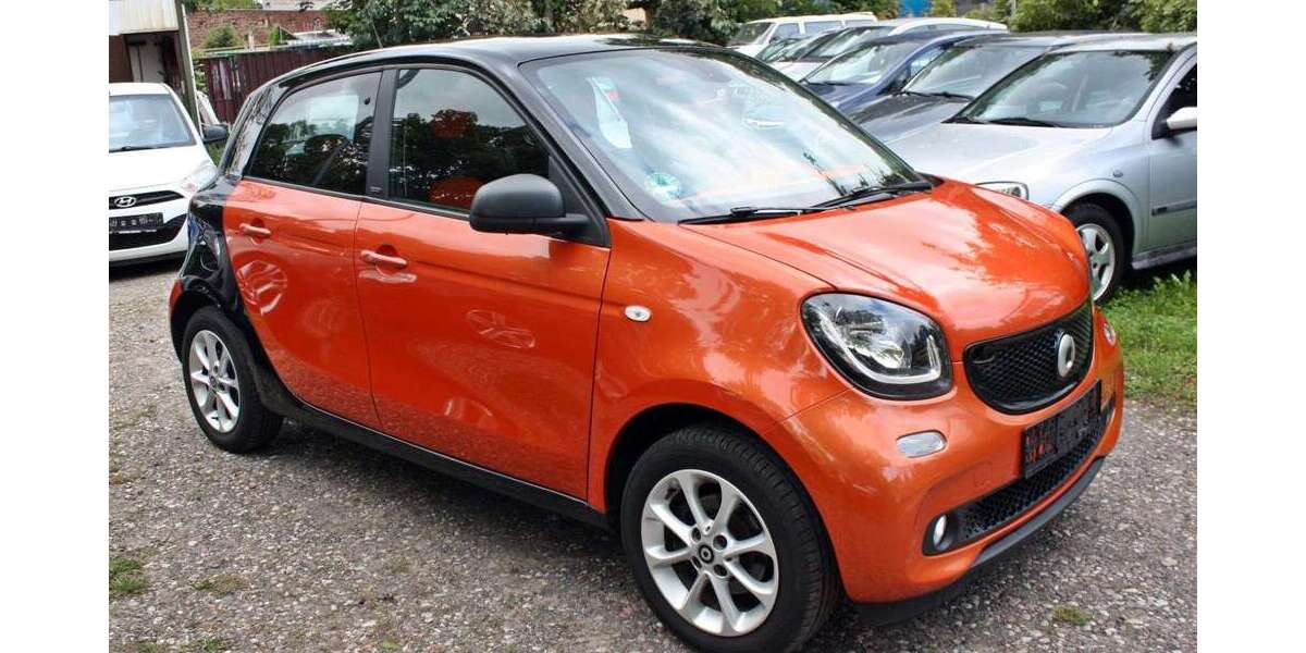 Smart forFour 92.900 km 7.599 &euro; Berlin 13057