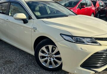 Toyota Camry 299.854 km 16.990 &euro; Berlin 13089