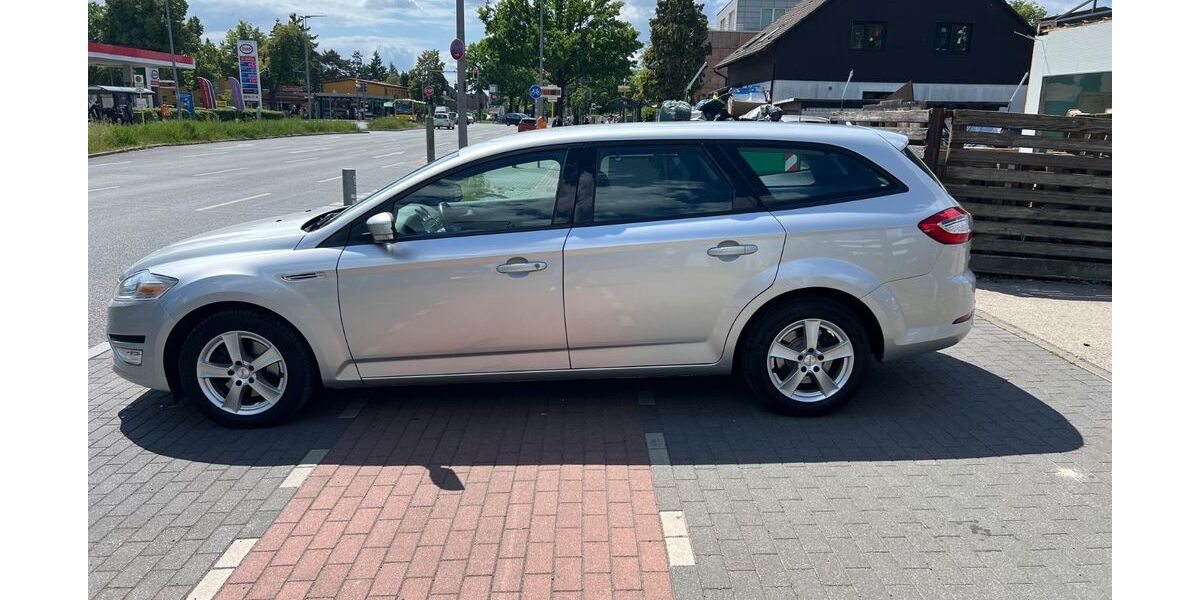 Ford Mondeo 247.000 km 4.900 &euro; Berlin 12349