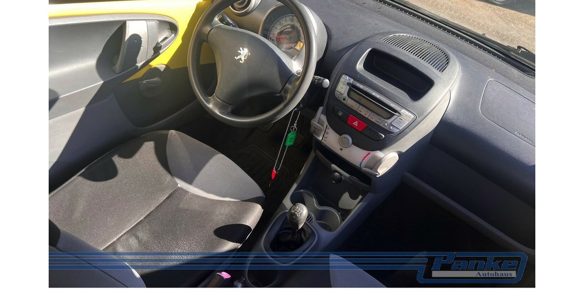 Peugeot 107 Petit Filou 3trg.*Radio/CD*AUX*LM*AllSeason* 180.827 km 1.490 &euro; Berlin 13187