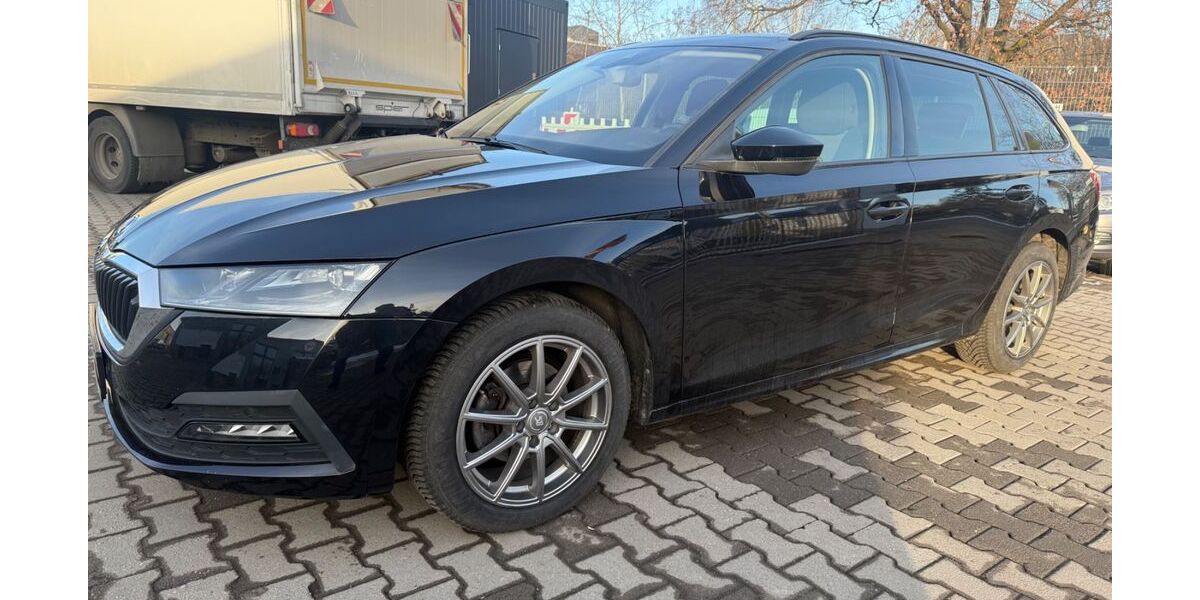 Skoda Octavia 74.000 km 20.800 &euro; Berlin 13581