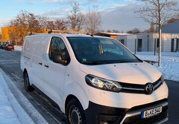 Toyota Proace (Verso) 191.000 km 10.380 &euro; Hennigsdorf 16761