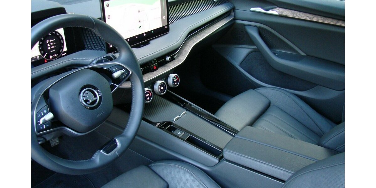 Skoda Superb 2.0TDi L&K 4x4 ACC LED AHK H&K 360º 41.532 km 38.480 &euro; Falkensee 14612