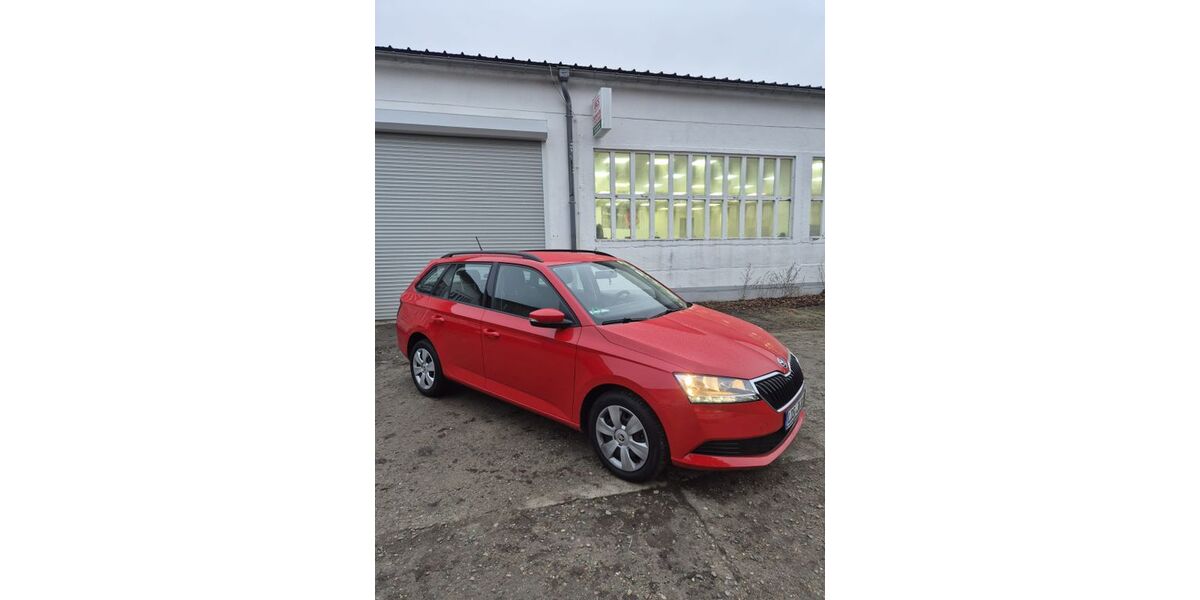 Skoda Fabia 38.017 km 9.100 &euro; Berlin 12355