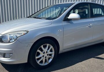 Hyundai i30 183.000 km 2.950 &euro; Berlin 12057