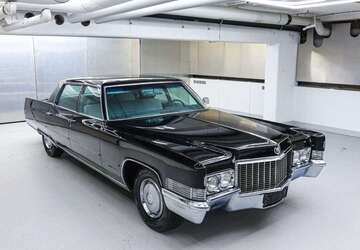 Cadillac Fleetwood 89.000 km 25.900 &euro; Berlin 10625