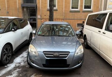 Kia ceed Sportswagon 212.000 km 1.800 &euro; Berlin 10247