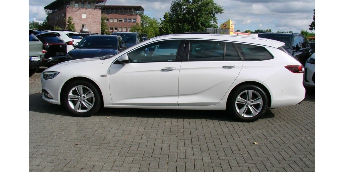 Opel Insignia Sports Tourer Innovation LED IntelliLux A 116.523 km 12.980 &euro; Falkensee 14612