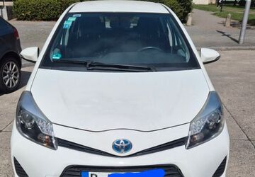 Toyota Yaris 119.480 km 8.600 &euro; Berlin 13597
