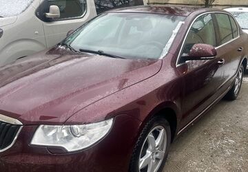 Skoda Superb 210.400 km 2.999 &euro; Berlin 13359