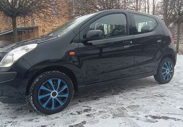 Nissan Pixo 123.000 km 3.480 &euro; berlin 12459