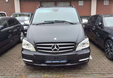 Mercedes-Benz Viano 299.999 km 16.950 &euro; Berlin 13599