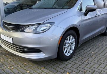 Chrysler Pacifica 49.234 km 18.980 &euro; Berlin 13127