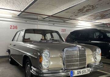 Mercedes-Benz 280 76.000 km 22.000 &euro; Berlin 10435
