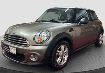 Mini ONE 84.000 km 6.800 &euro; Berlin 10625