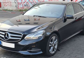 Mercedes-Benz E 200 288.500 km 9.999 &euro; Berlin 12101