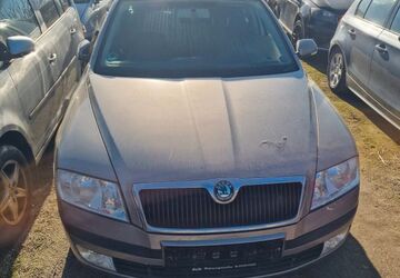 Skoda Octavia 250.000 km 1.800 &euro; Potsdam 14478