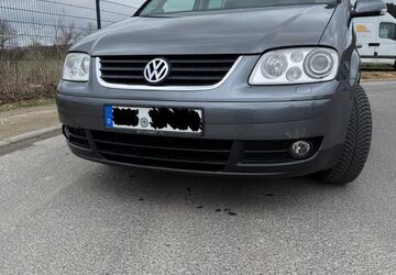 VW Touran 199.000 km 3.999 &euro; Königs Wusterhausen 15711